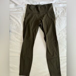 Lululemon train times 7/8 legging